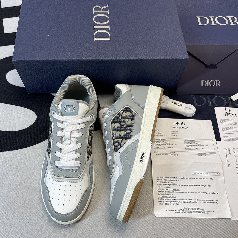 dio* sneaker