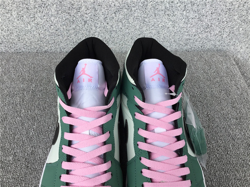 wmns air jordan 1 mid se 