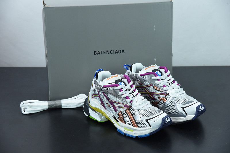 Ba*len*cia*ga runner sneaker