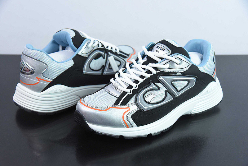 dio* sneaker