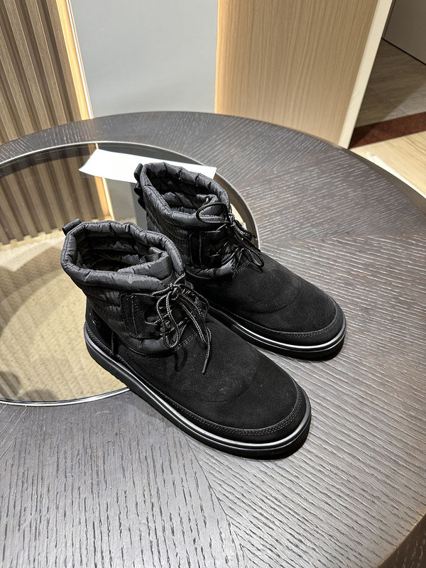 UGG