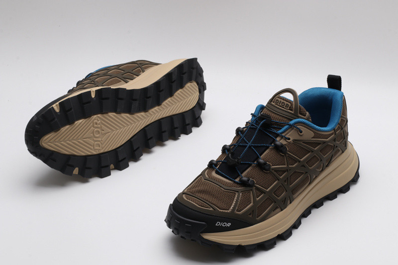 dio* sneaker