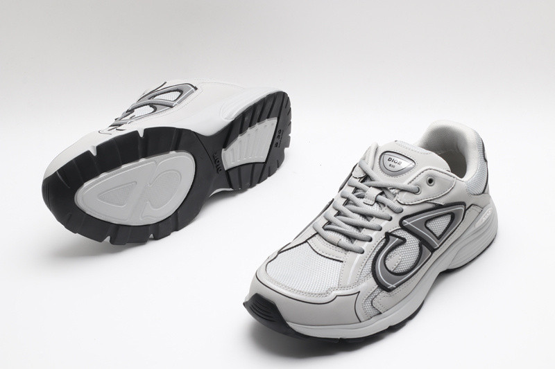 dio* sneaker