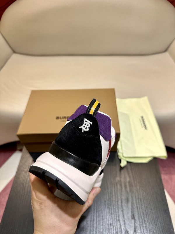 B**rry sneaker
