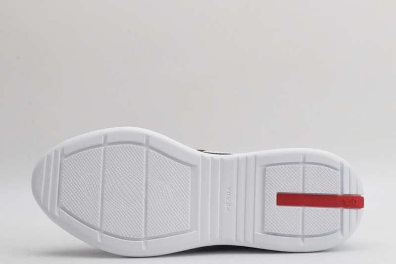 pr sneaker