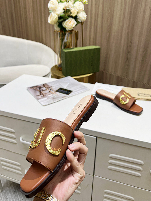 g*u*i sandals