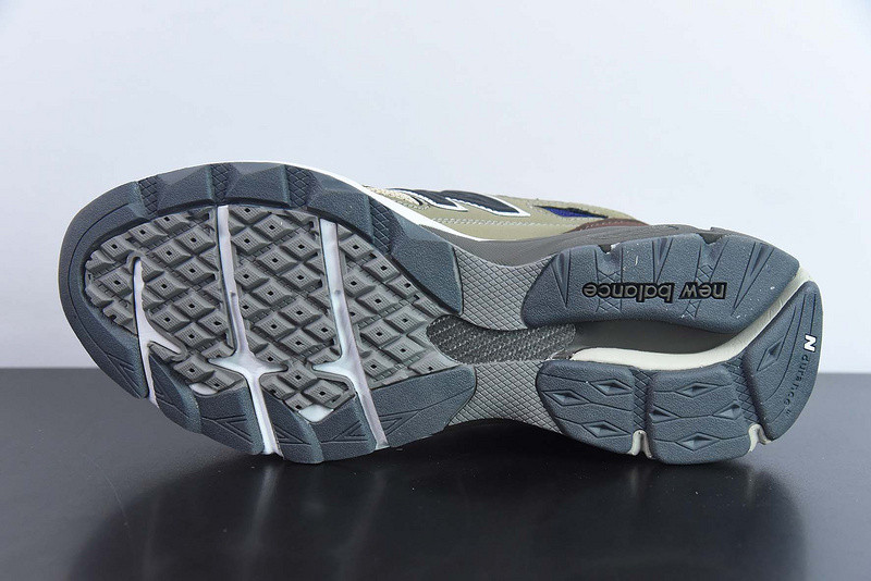 new balance sneaker