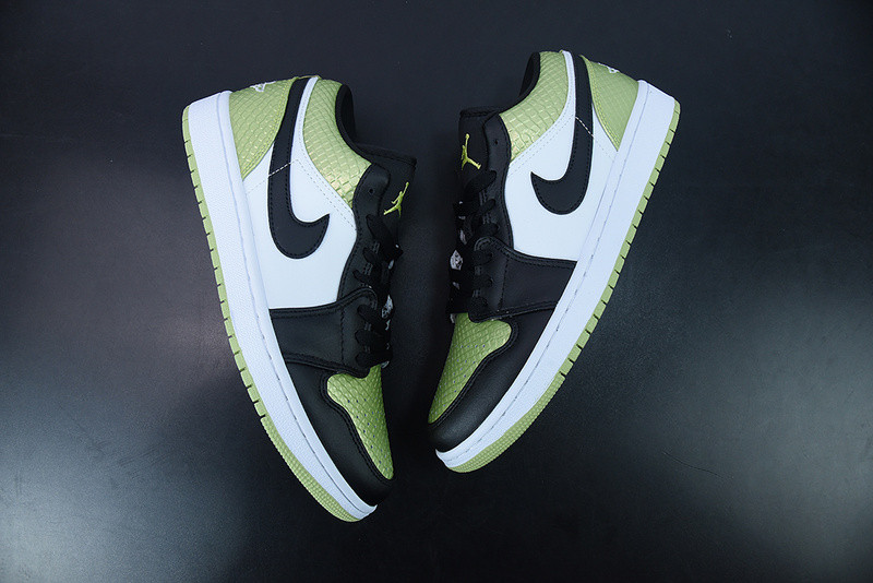 air jordan 1 low "vivid green snakeskin