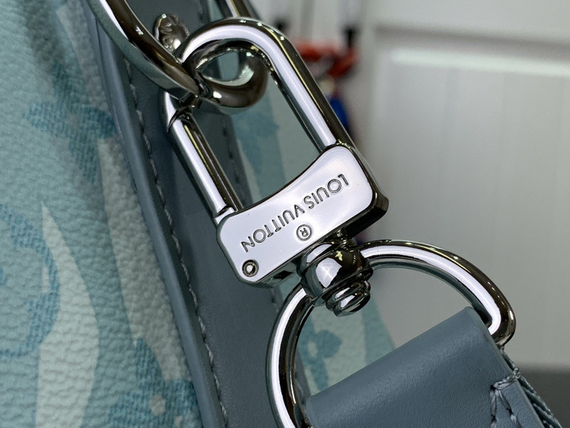 LVT PURSE