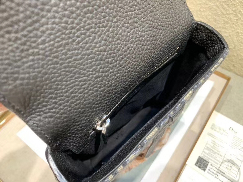 D10r bag