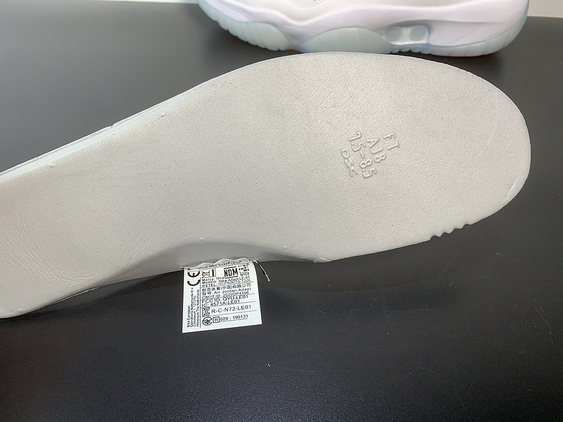 air jordan 11 adapt 