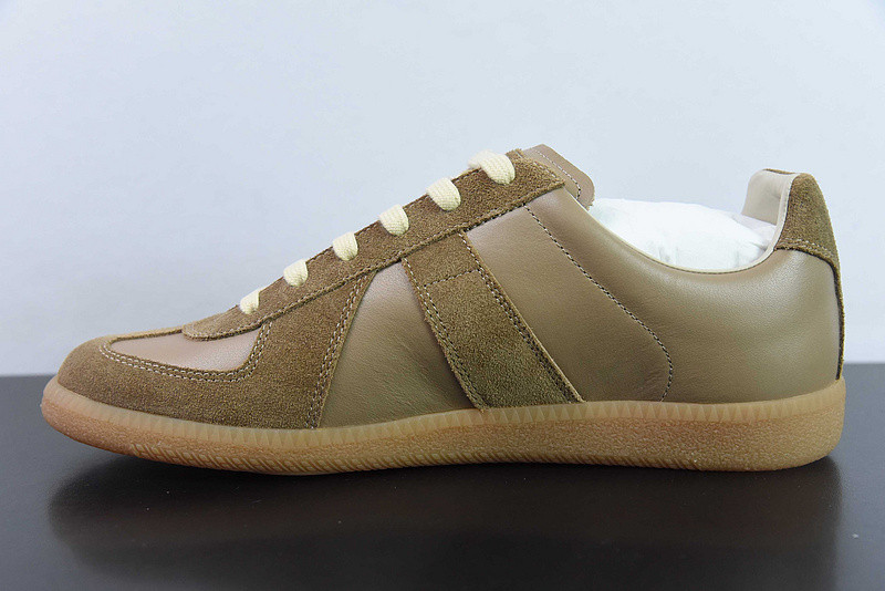 ma*s*n Ma*i*la sneaker