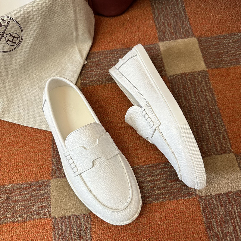 H**me5 sneaker