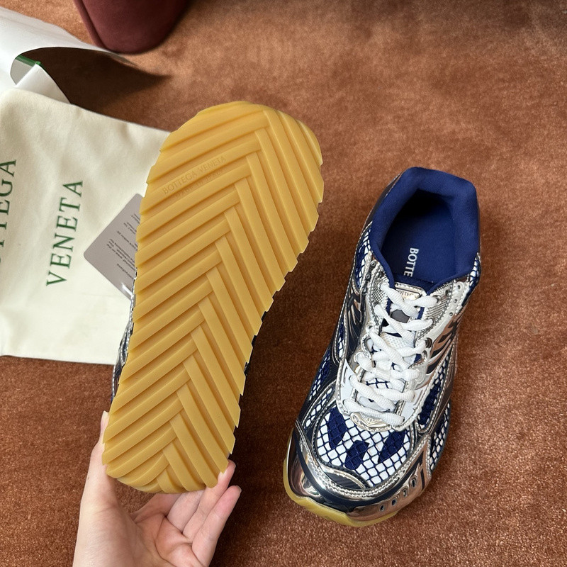 b0tt*ga Ven*ta orbit sneaker