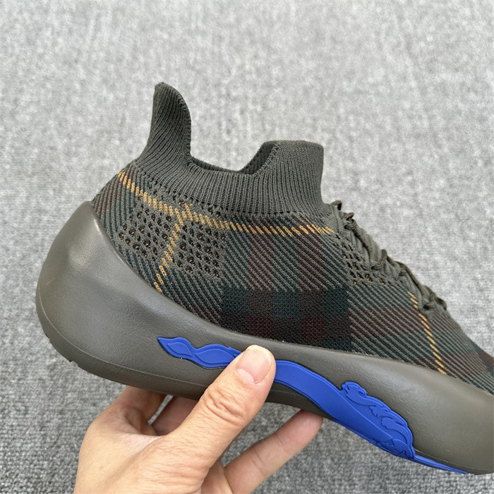 Bv*b*rry sneaker