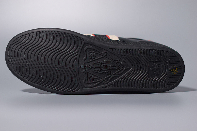 g*u*i ace embroidered low-top sneaker