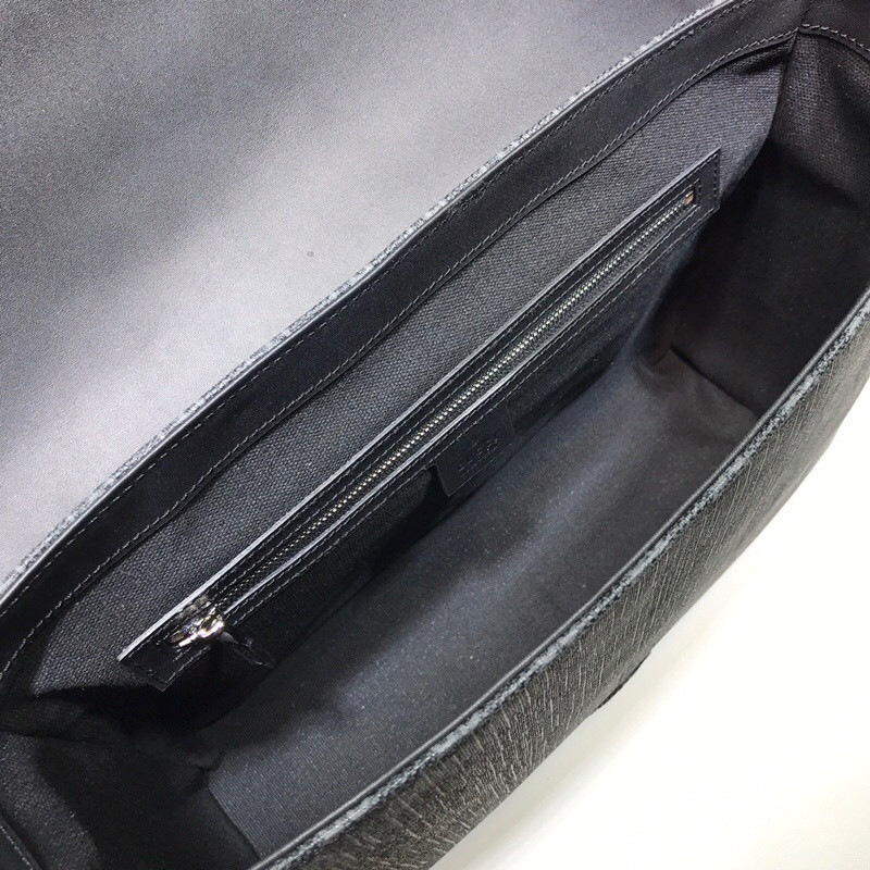 G*u*i handbag