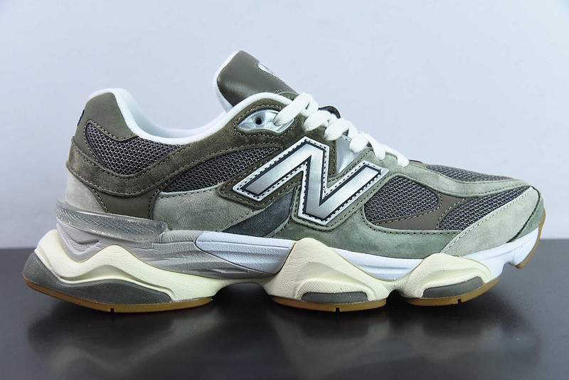 new balance sneaker