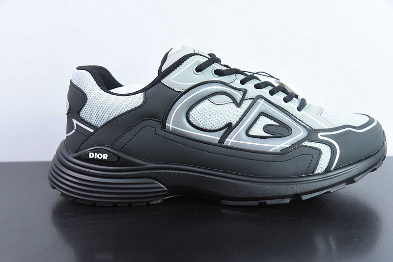 dio* sneaker