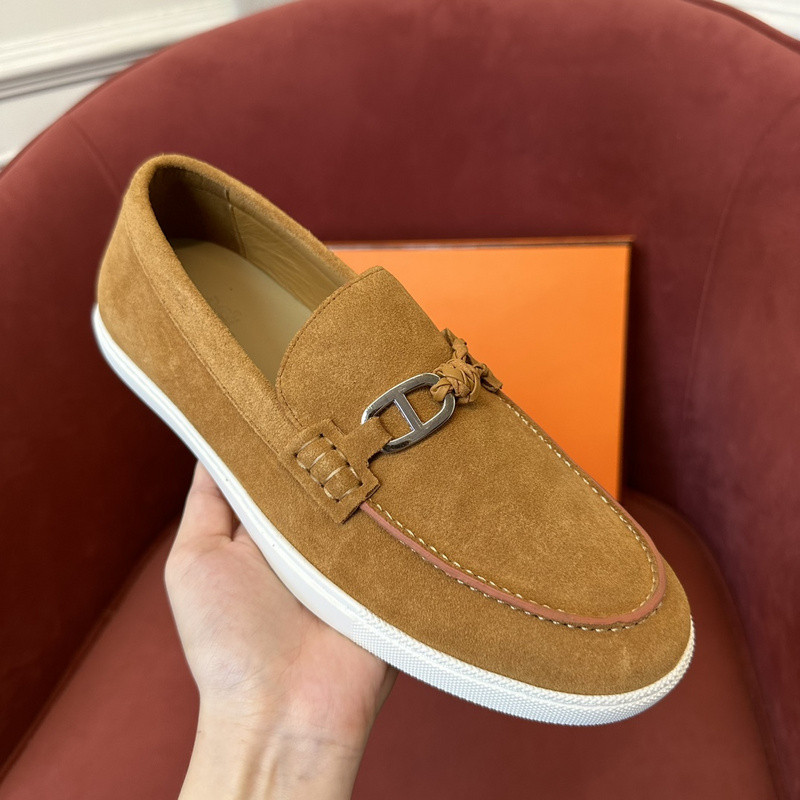 H**me5 sneaker
