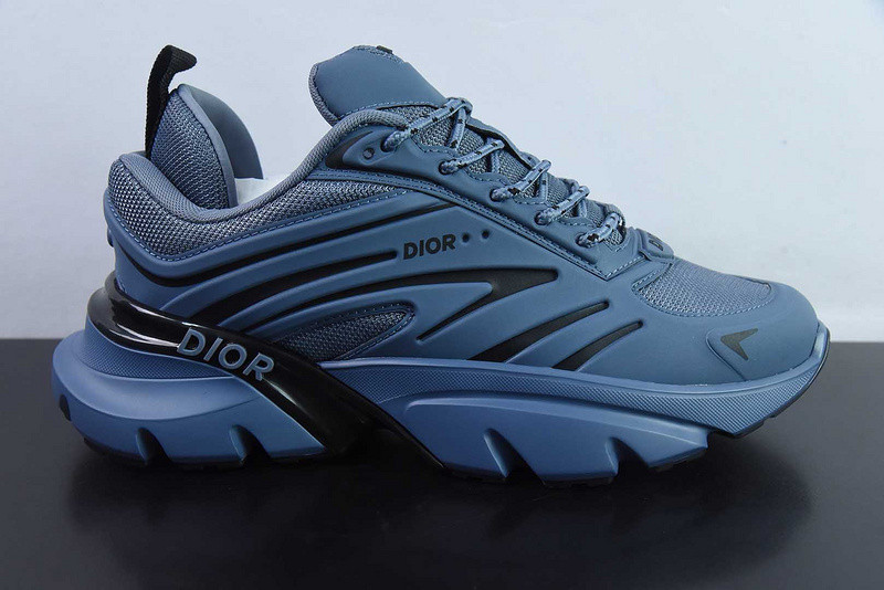 DIO* SNEAKER
