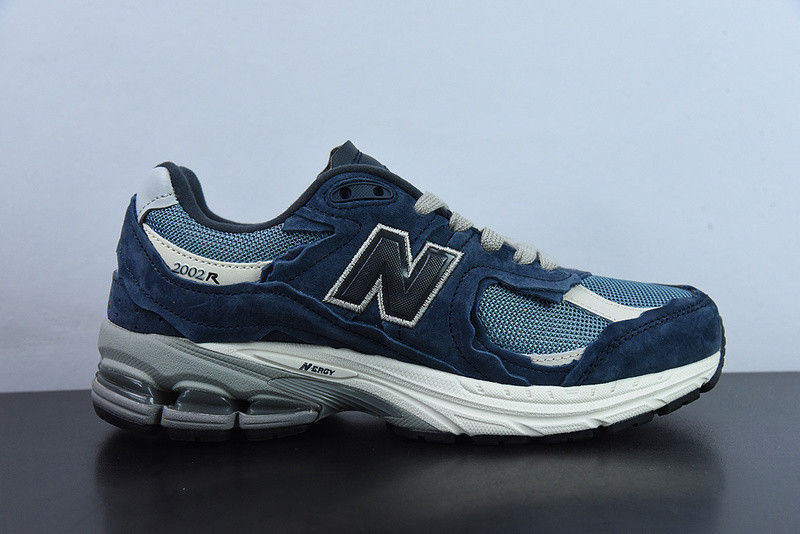 new balance sneaker