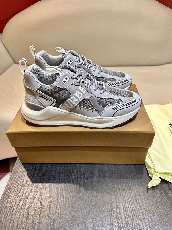 B**rry sneaker