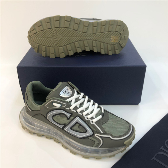 dio* sneaker