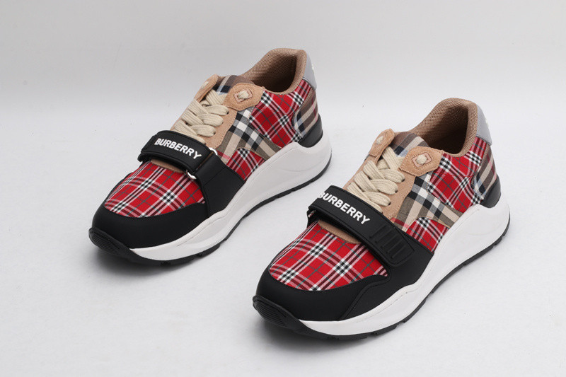 B**rry sneaker