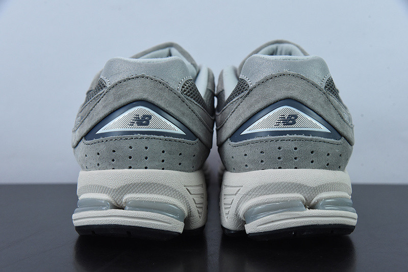 new balance sneaker