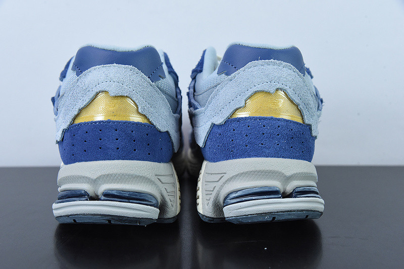 new balance sneaker