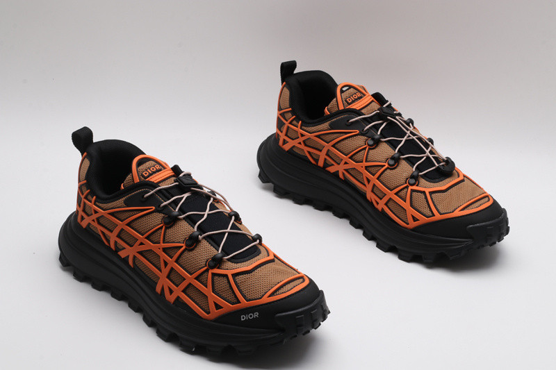 dio* sneaker