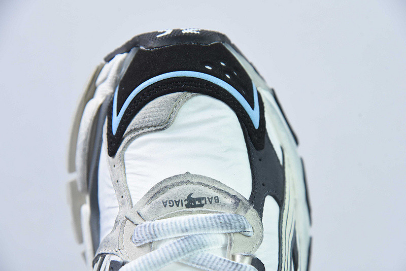 Ba*len*cia*ga runner sneaker