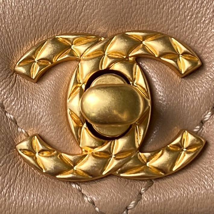 Ch**el purse
