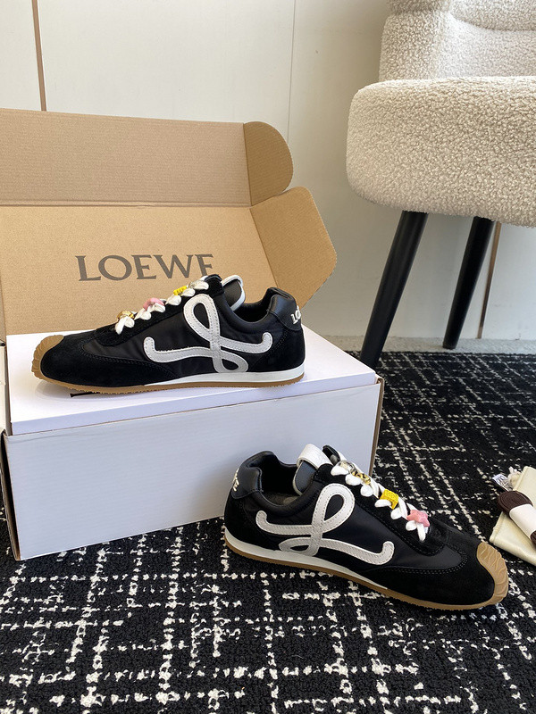 L0ew* sneaker