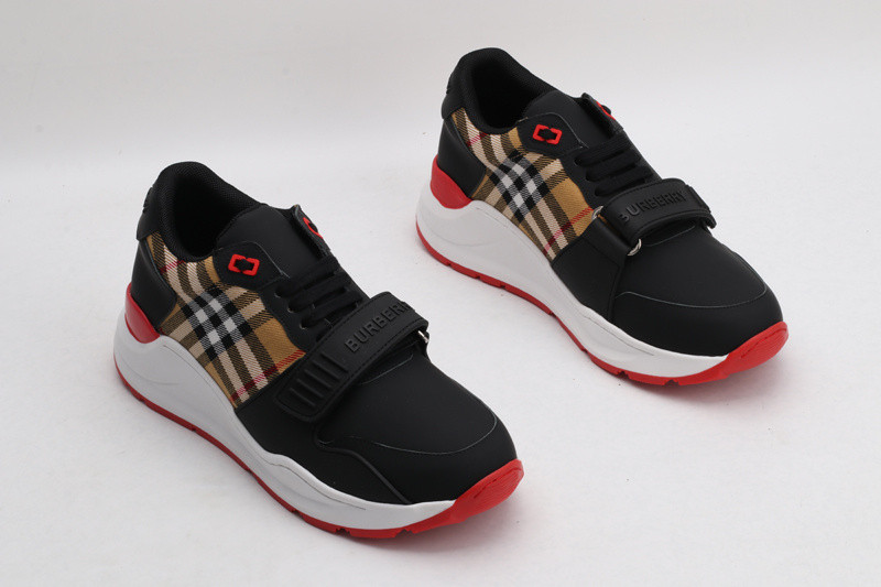 B**rry sneaker