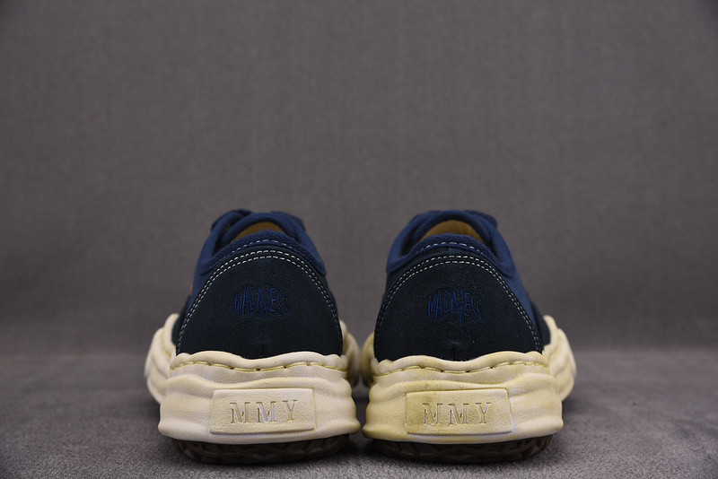 Ma*s*n mihara yasuhiro sneaker