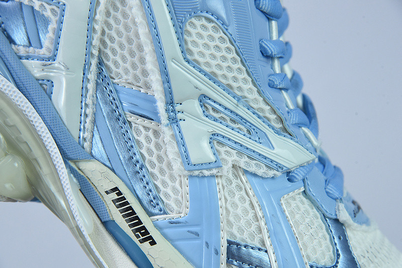 Ba*len*cia*ga runner sneaker
