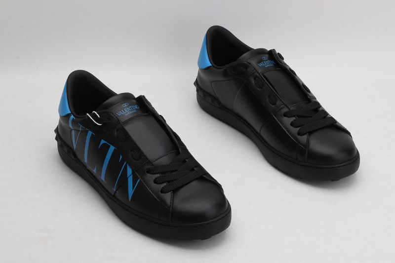Va1e*ntin0 garavani sneaker