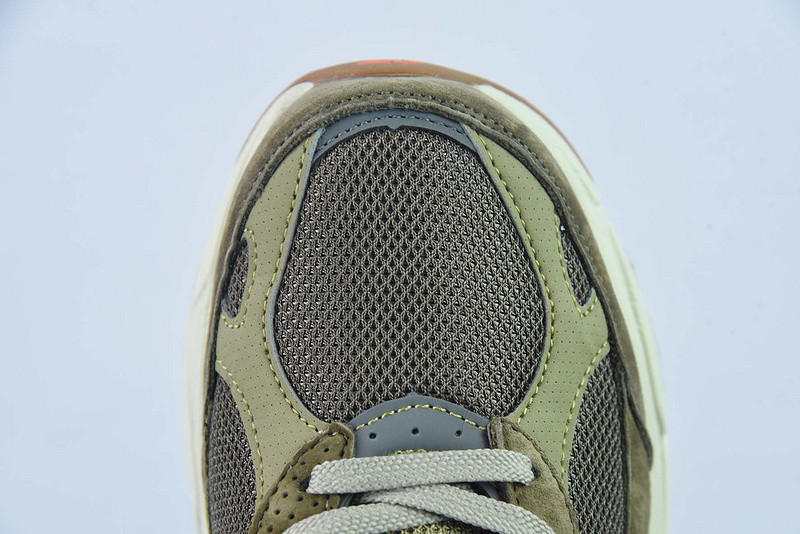 new balance sneaker