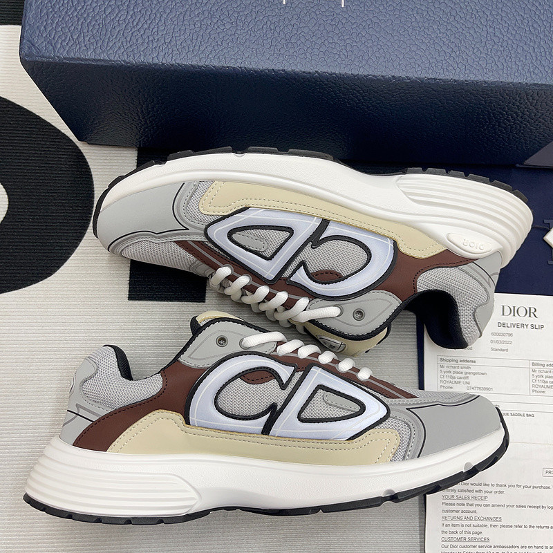 dio* sneaker