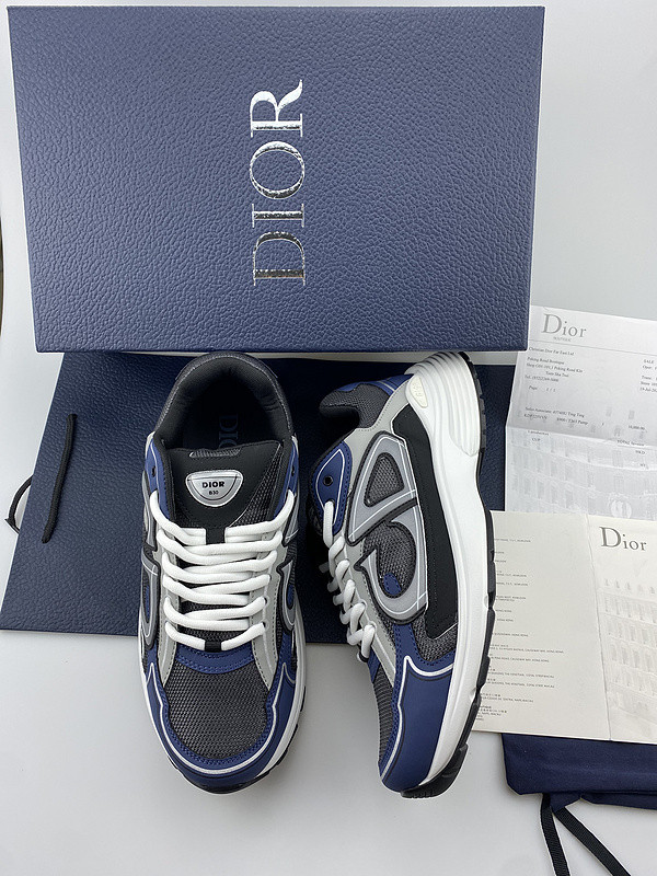 dio* sneaker