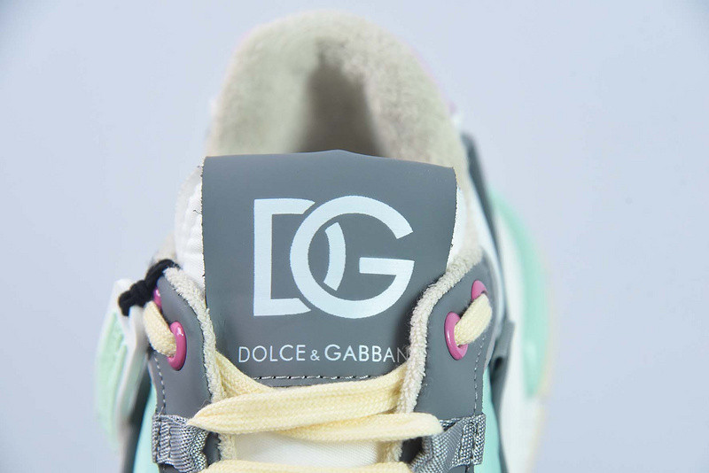 dg sneaker