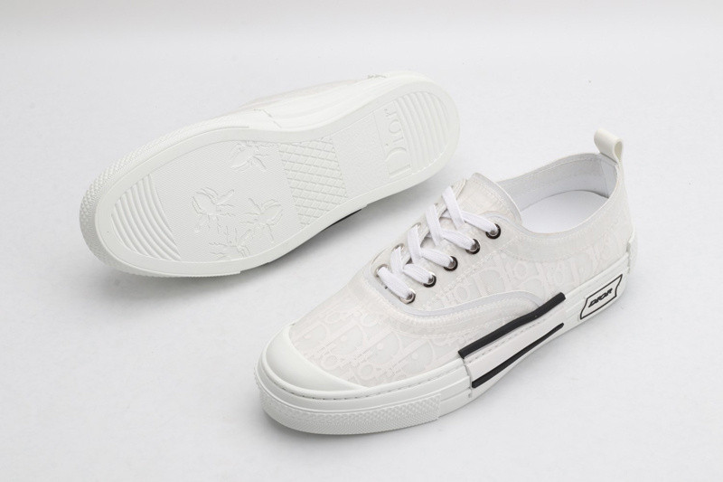 dio* x converse sneaker