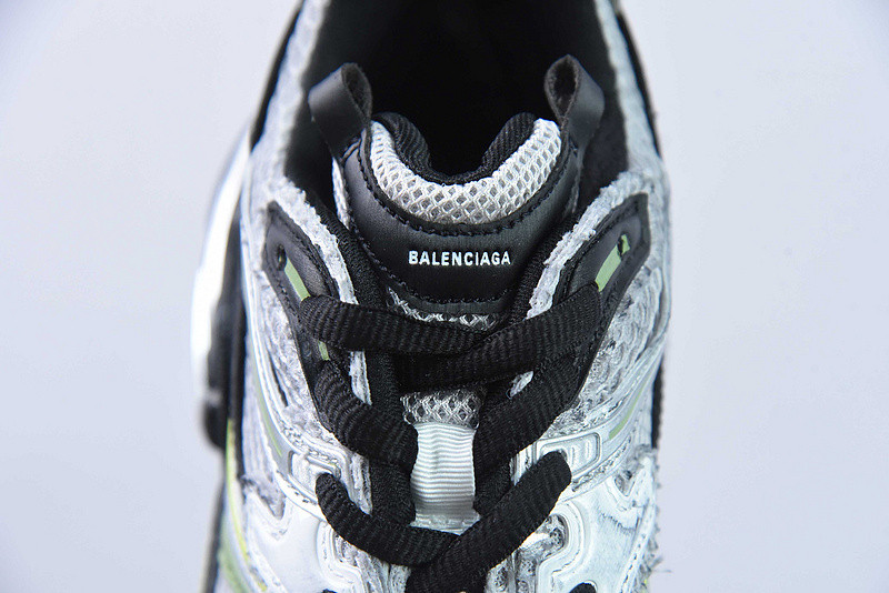 Ba*len*cia*ga runner sneaker