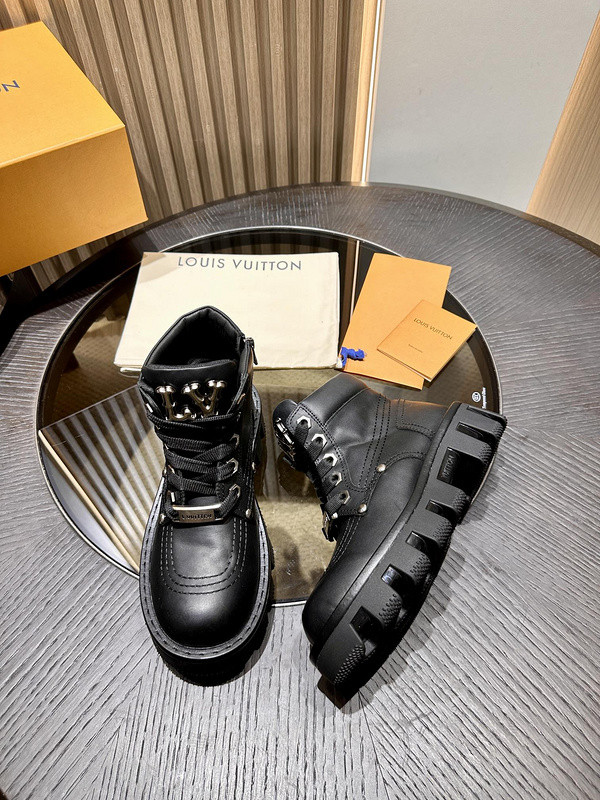 LVT BOOTS