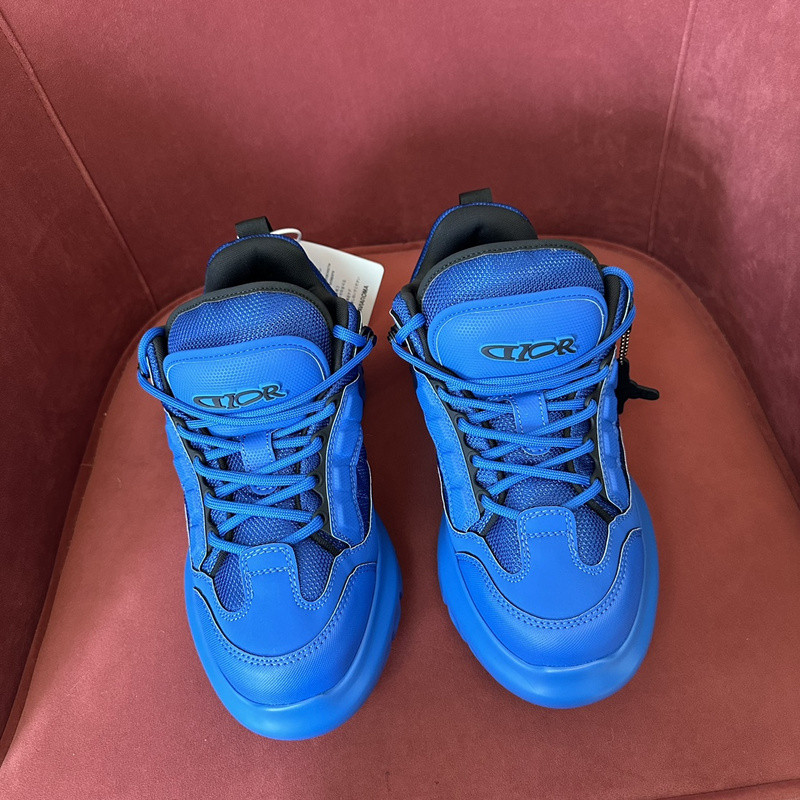 DIO* SNEAKER