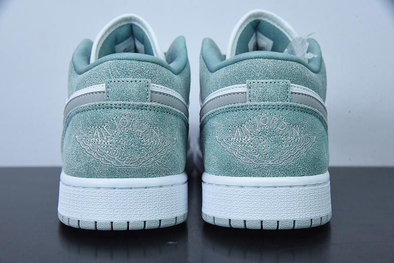 air jordan 1 low “new emerald” dn3705-301