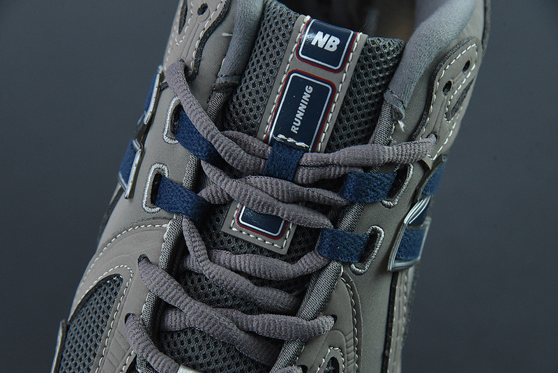 new balance sneaker