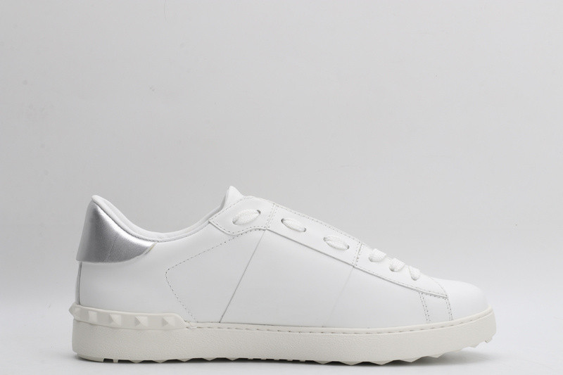 Va1e*ntin0 garavani sneaker